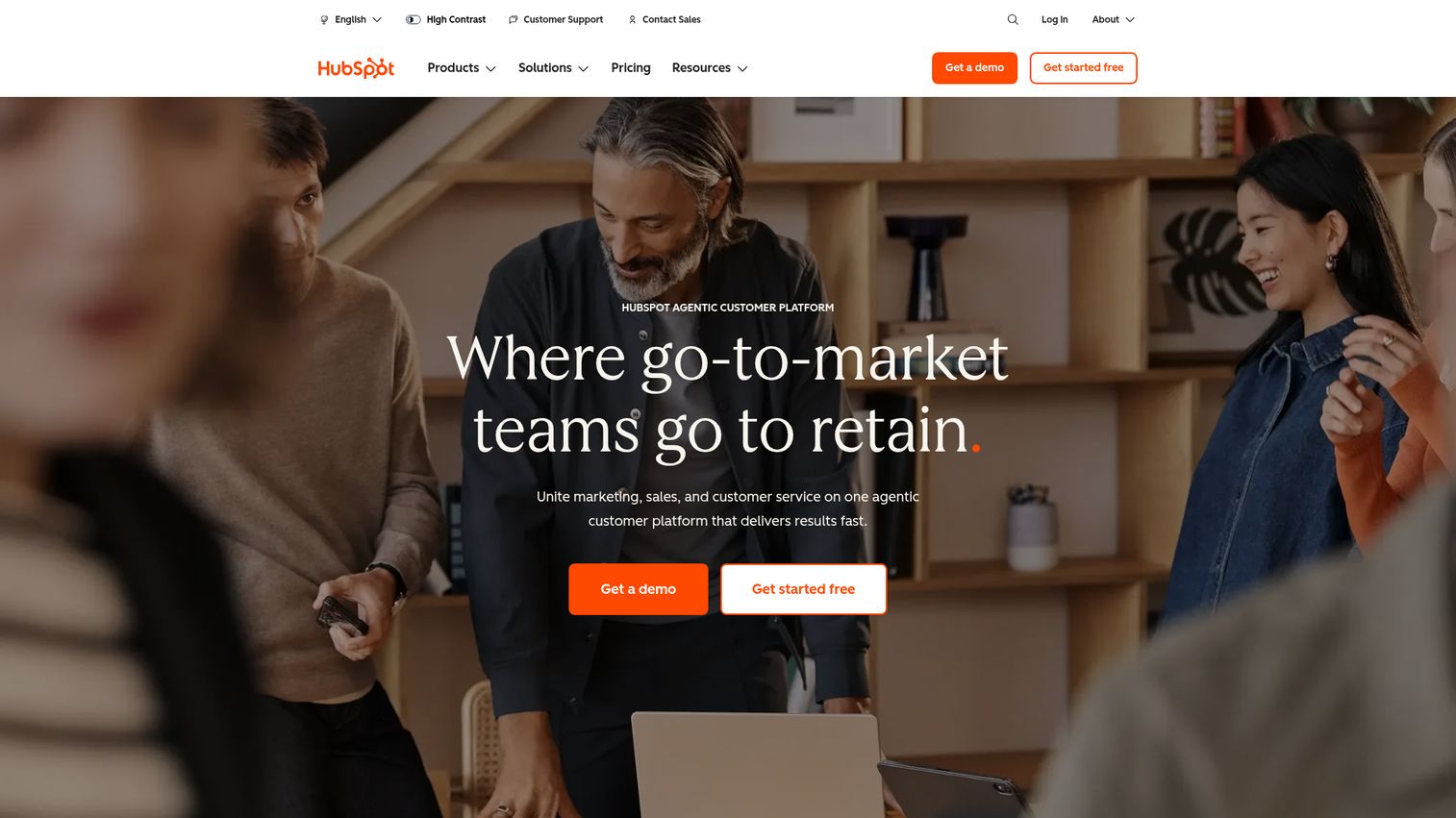HubSpot Sales Hub conversation intelligence and pipeline interface