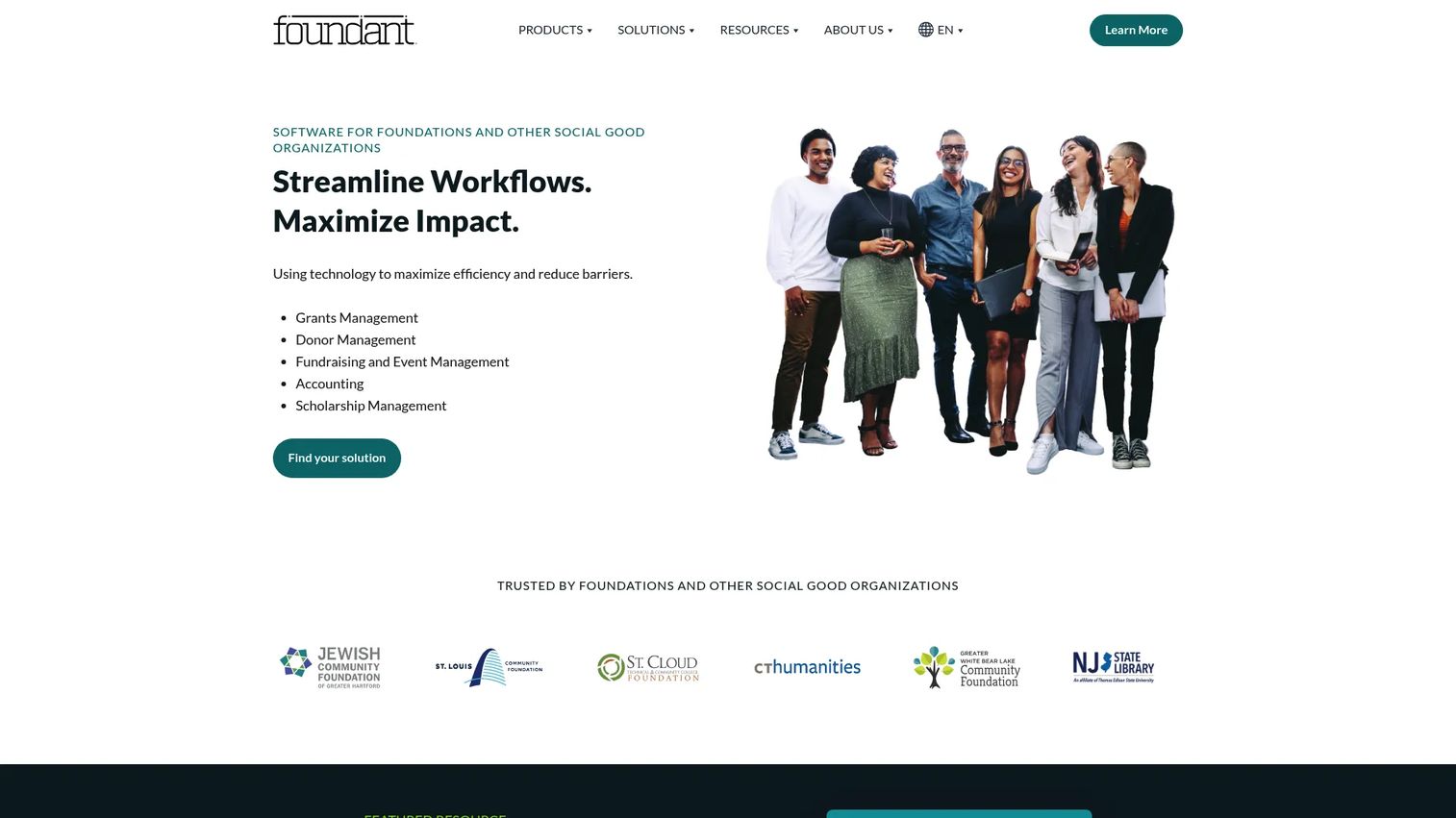 GrantHub grants directory and discovery platform homepage